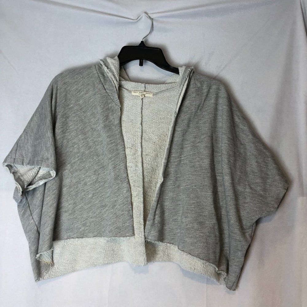 Truly Madly Deeply Women’s Hoodie Sweatshirt Crop open cardigan Size XS.      SB